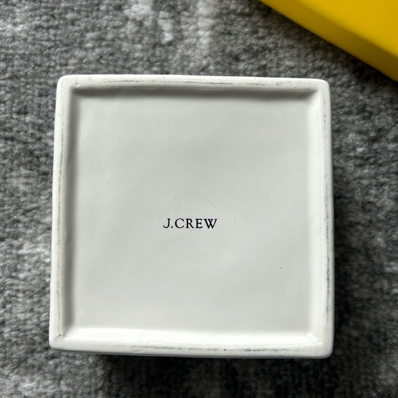 NEW J. Crew Yellow Ceramic Box - Picture 10 of 15